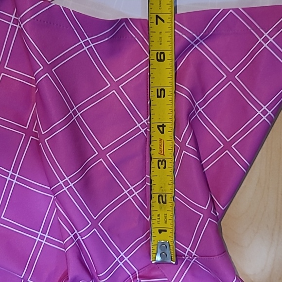 Adidas women's size 10 pink shorts - Picture 5 of 5